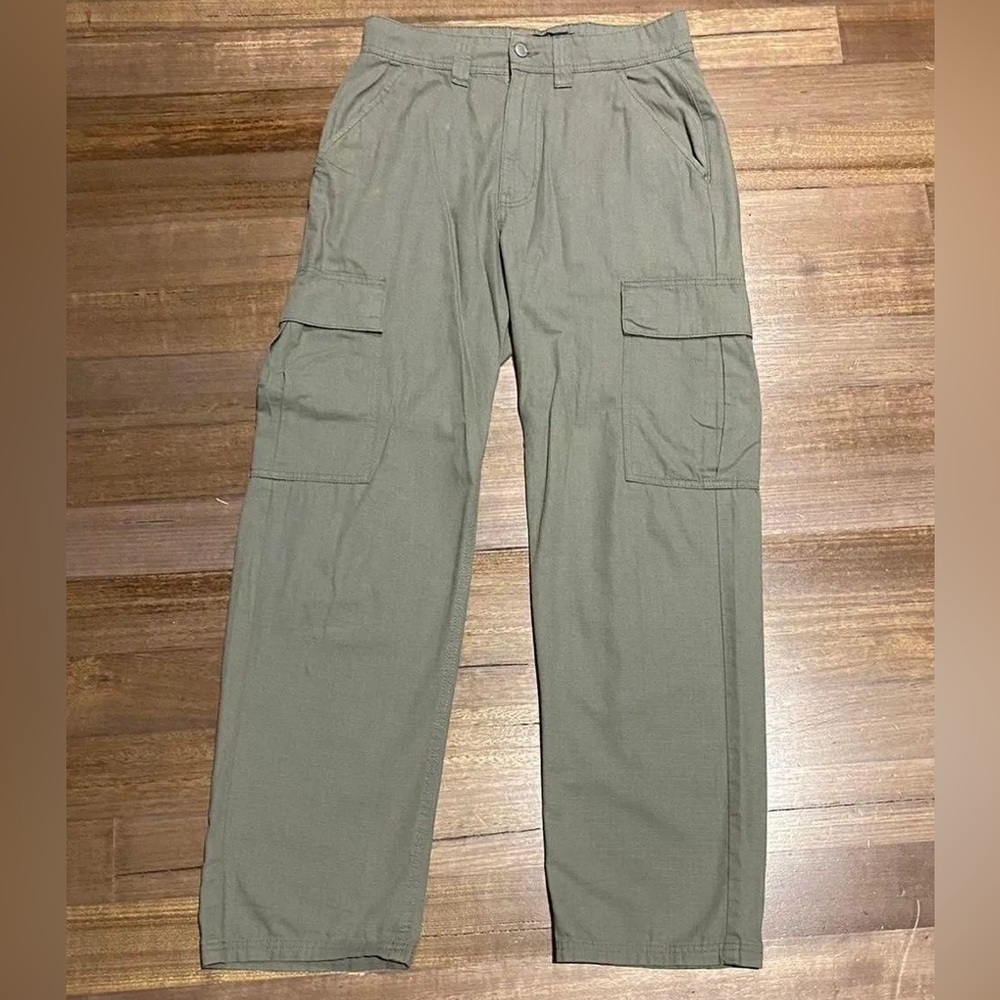Women’s Olive Cargo Pants